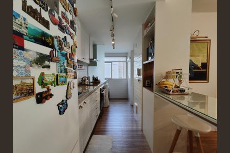 Apartamento à venda com 90m², 3 quartos e 2 vagasCozinha