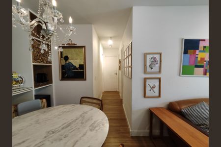 Apartamento à venda com 90m², 3 quartos e 2 vagasSala