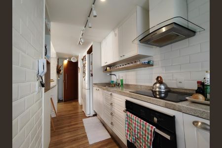 Apartamento à venda com 90m², 3 quartos e 2 vagasCozinha