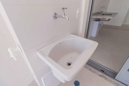 Apartamento à venda com 73m², 2 quartos e 1 vaga Apartamento à venda com 73m², 2 quartos e 1 vagaÁrea de Serviço