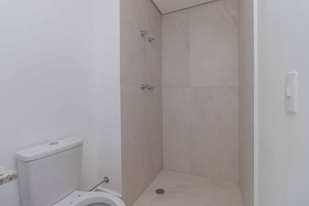 Apartamento à venda com 73m², 2 quartos e 1 vaga Apartamento à venda com 73m², 2 quartos e 1 vagaBanheiro da Suíte