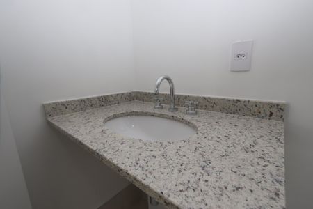 Apartamento à venda com 83m², 3 quartos e 1 vagaBanheiro Social