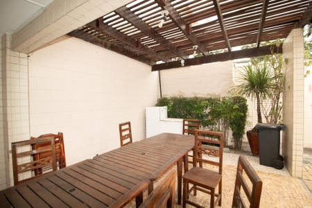 Apartamento à venda com 50m², 2 quartos e 1 vaga Apartamento à venda com 50m², 2 quartos e 1 vagaÁrea comum - Churrasqueira