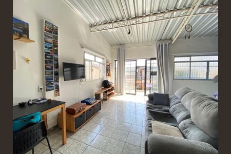 Sala de casa para alugar com 1 quarto, 90m² em Piedade, Rio de Janeiro