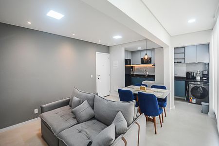 Apartamento à venda com 55m², 2 quartos e 1 vagaSala