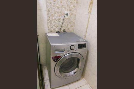 Apartamento à venda com 65m², 3 quartos e 1 vaga Apartamento à venda com 65m², 3 quartos e 1 vagaBanheiro