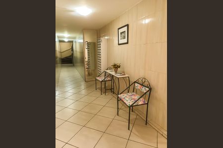 Apartamento à venda com 65m², 3 quartos e 1 vaga Apartamento à venda com 65m², 3 quartos e 1 vagaPortaria