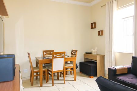 Apartamento à venda com 65m², 3 quartos e 1 vaga Apartamento à venda com 65m², 3 quartos e 1 vagaSala