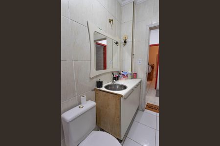 Casa à venda com 132m², 2 quartos e 2 vagas Casa à venda com 132m², 2 quartos e 2 vagasBanheiro