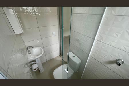 Banheiro de casa para alugar com 1 quarto, 50m² em Jardim Rosa de Franca, Guarulhos