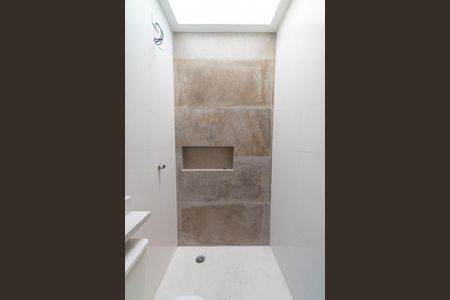 Casa à venda com 125m², 3 quartos e 2 vagasBanheiro da Suíte Detalhe