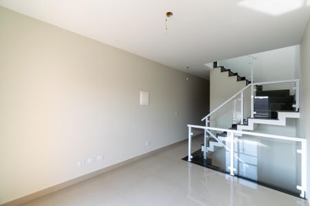 Sala de casa à venda com 3 quartos, 125m² em Cidade Domitila, São Paulo