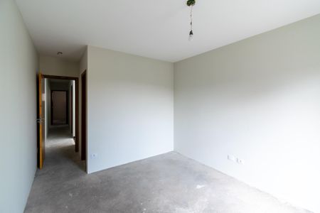 Casa à venda com 125m², 3 quartos e 2 vagasSuíte