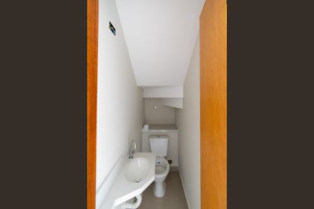 Lavabo de casa à venda com 3 quartos, 125m² em Cidade Domitila, São Paulo