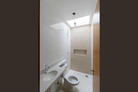 Casa à venda com 125m², 3 quartos e 2 vagasBanheiro Social