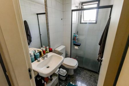 Apartamento à venda com 150m², 3 quartos e 3 vagasBanheiro da Suíte 2