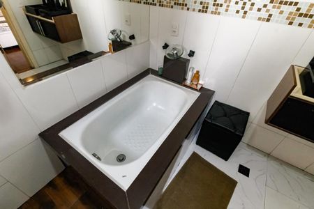 Apartamento à venda com 150m², 3 quartos e 3 vagasBanheiro da Suíte 1 - banheira