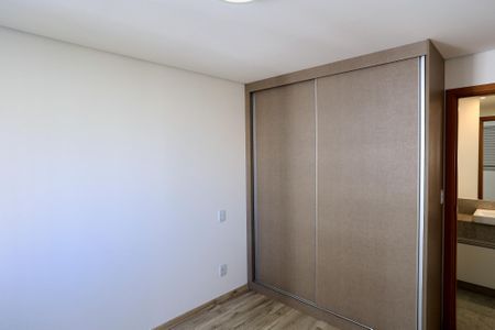 Quarto de kitnet/studio à venda com 1 quarto, 29m² em Savassi, Belo Horizonte