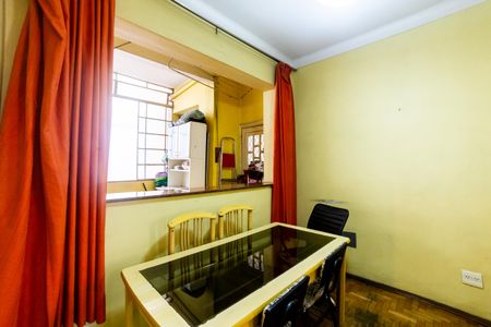 Sala de apartamento à venda com 4 quartos, 70m² em Centro, Belo Horizonte