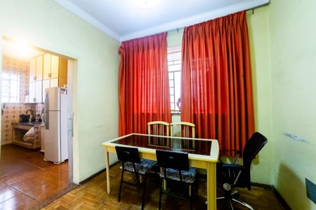Apartamento à venda com 70m², 4 quartos e sem vagaSala