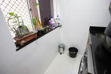 Apartamento à venda com 70m², 3 quartos e 1 vagaÁrea de Serviço