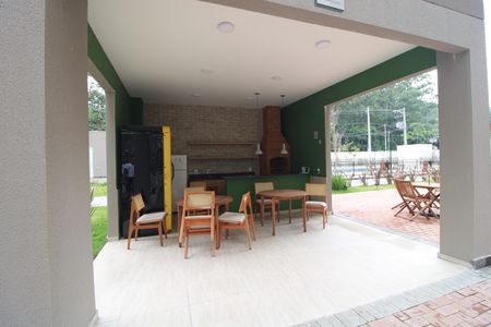 Apartamento para alugar com 38m², 2 quartos e sem vagaÁrea comum - Churrasqueira