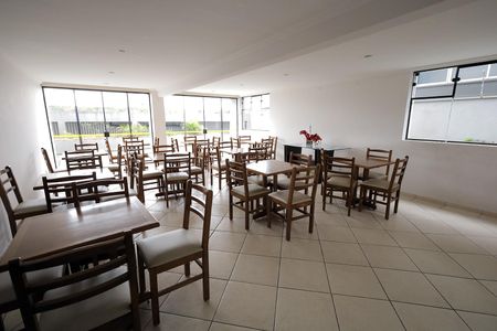 Apartamento à venda com 70m², 2 quartos e 1 vaga Apartamento à venda com 70m², 2 quartos e 1 vagaÁrea comum - Salão de festas