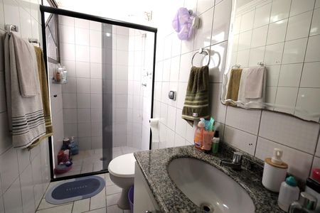 Apartamento à venda com 70m², 2 quartos e 1 vaga Apartamento à venda com 70m², 2 quartos e 1 vagaBanheiro Social