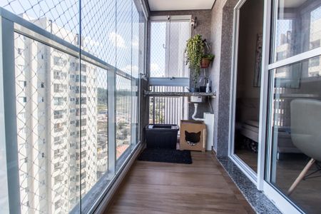 Varanda de apartamento à venda com 2 quartos, 57m² em Jardim Timbauhy, Barueri