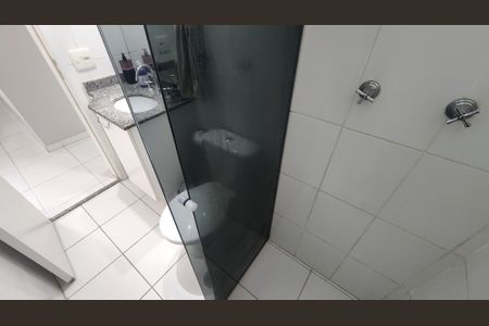 Apartamento para alugar com 64m², 2 quartos e 1 vaga Apartamento para alugar com 64m², 2 quartos e 1 vagaBanheiro da Suíte