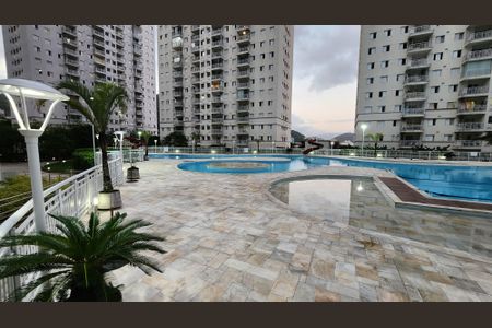 Apartamento para alugar com 64m², 2 quartos e 1 vaga Apartamento para alugar com 64m², 2 quartos e 1 vagaÁrea comum - Piscina