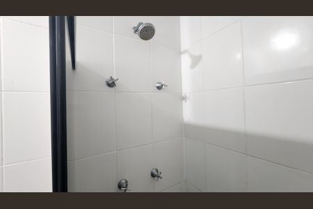 Apartamento para alugar com 64m², 2 quartos e 1 vaga Apartamento para alugar com 64m², 2 quartos e 1 vagaBanheiro da Suíte