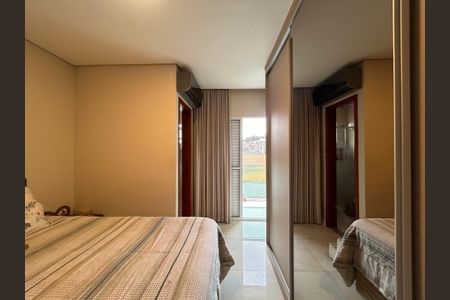 Casa de condomínio à venda com 117m², 2 quartos e 2 vagasSuíte 2