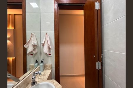 Casa de condomínio à venda com 117m², 2 quartos e 2 vagasLavabo da Sala
