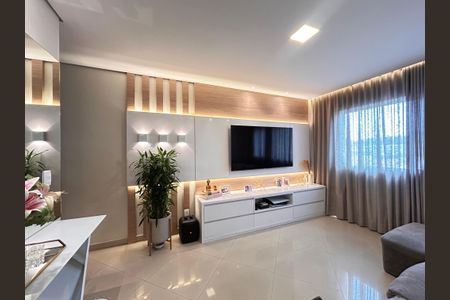 Sala de casa de condomínio à venda com 2 quartos, 117m² em Vila Bruna, São Paulo