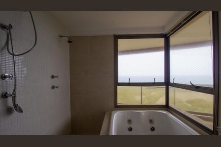 Apartamento à venda com 268m², 3 quartos e 3 vagasBanheiro 2 da Suíte 1