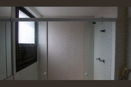 Apartamento à venda com 268m², 3 quartos e 3 vagasBanheiro da Suíte 2