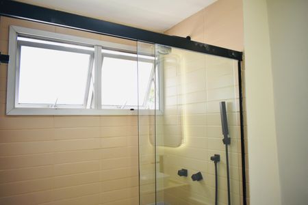 Apartamento à venda com 78m², 2 quartos e 1 vagaBanheiro da Suíte 1