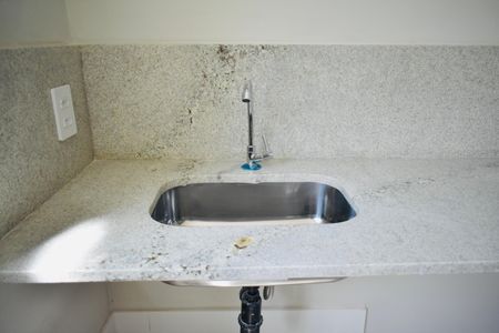 Apartamento à venda com 78m², 2 quartos e 1 vagaÁrea de Serviço