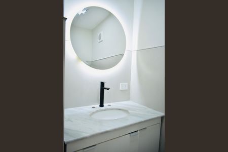 Apartamento à venda com 78m², 2 quartos e 1 vagaLavabo