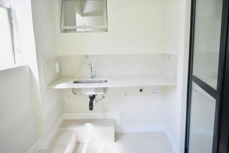 Apartamento à venda com 78m², 2 quartos e 1 vagaÁrea de Serviço