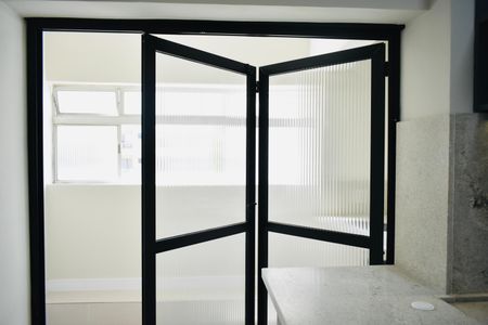 Apartamento à venda com 78m², 2 quartos e 1 vagaÁrea de Serviço