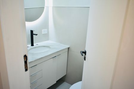 Apartamento à venda com 78m², 2 quartos e 1 vagaLavabo