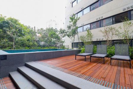 Studio à venda com 27m², 1 quarto e sem vagaÁrea Comum - Piscina