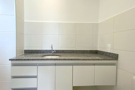 Apartamento para alugar com 68m², 3 quartos e 2 vagas Apartamento para alugar com 68m², 3 quartos e 2 vagasBanheiro da Suíte
