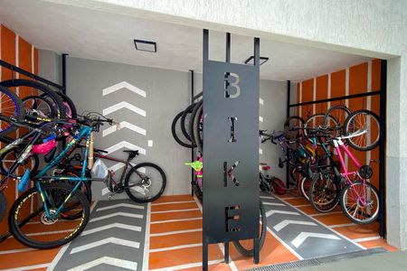 Apartamento para alugar com 68m², 3 quartos e 2 vagas Apartamento para alugar com 68m², 3 quartos e 2 vagasÁrea comum - Bicicletário