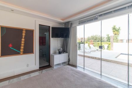 Casa à venda com 900m², 5 quartos e 8 vagasQuarto 1