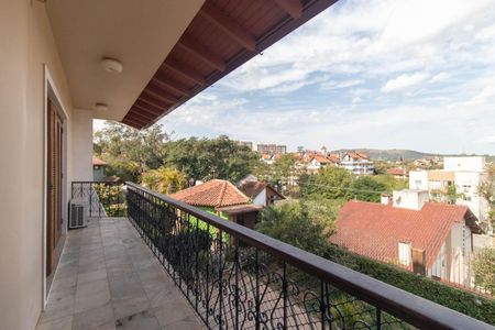 Casa à venda com 900m², 5 quartos e 8 vagasVaranda do Quarto 2