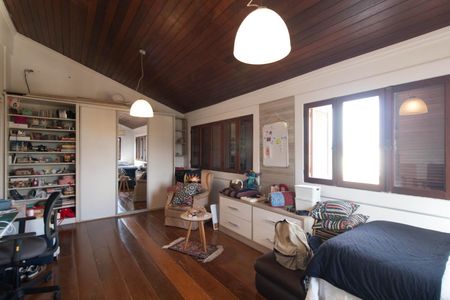 Casa à venda com 900m², 5 quartos e 8 vagasQuarto 3