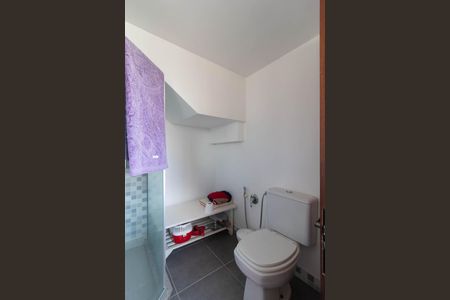 Casa à venda com 900m², 5 quartos e 8 vagasBanheiro do Quarto 3